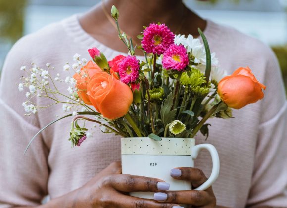 Flower Meanings: Buying Her the Right Ones Flower Meanings: Buying Her the Right Ones
